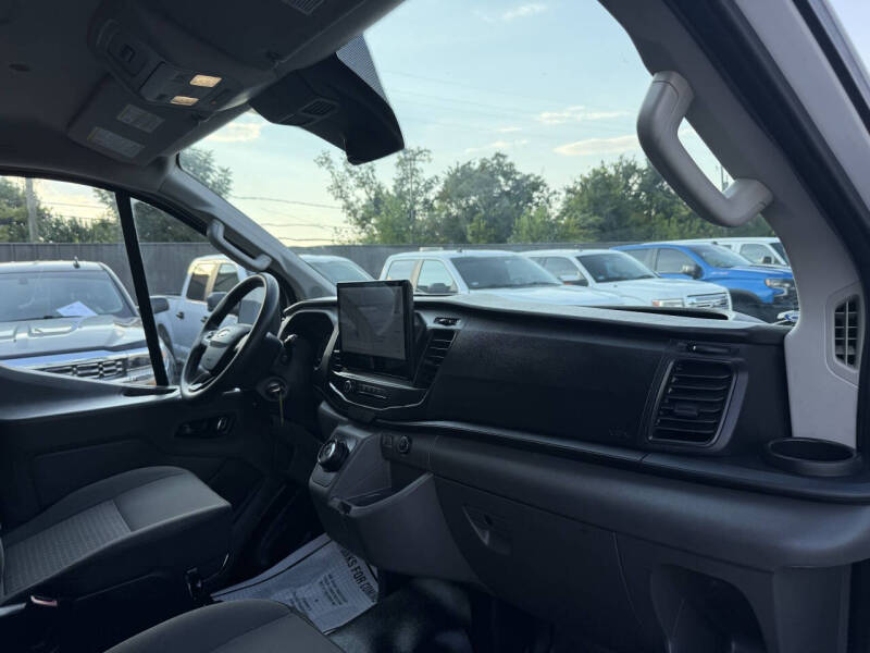 2022 Ford E-Transit 350