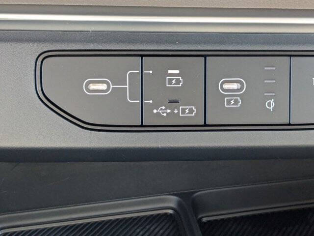 2025 Kia Carnival EX