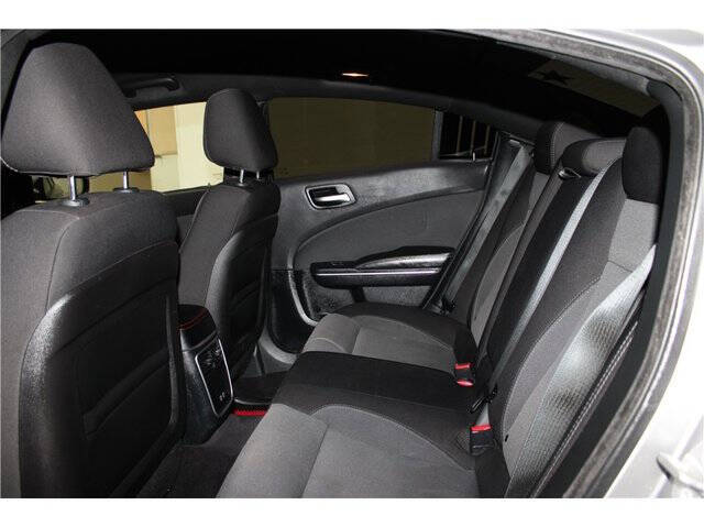 2017 Dodge Charger SE