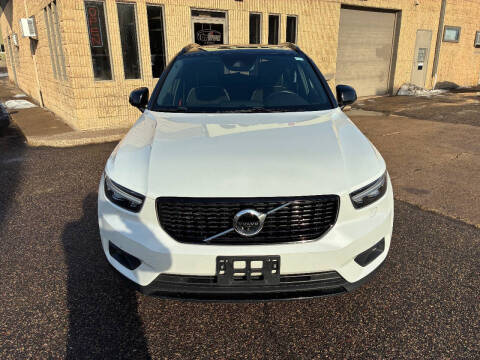 2019 Volvo XC40 T5 R-Design