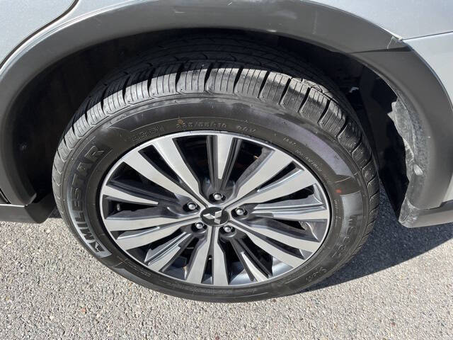 2020 Mitsubishi Outlander SE