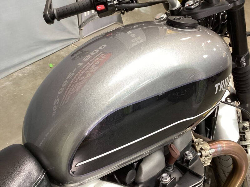 2020 Triumph Speed Twin 1200 Silver Ice/Sto