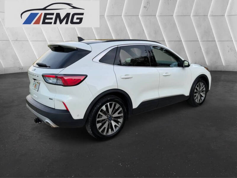 2020 Ford Escape Hybrid Titanium