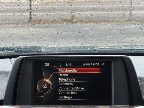 2015 BMW 3 Series 320i