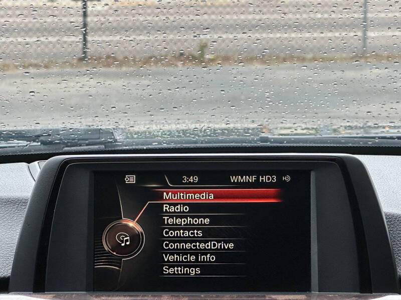 2015 BMW 3 Series 320i