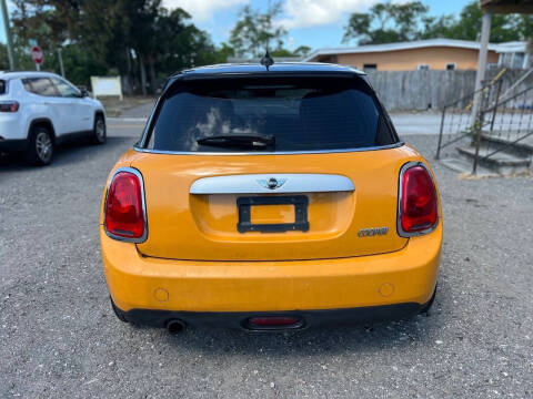 2015 MINI Hardtop 4 Door Cooper