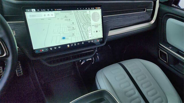 2023 Rivian R1T Adventure