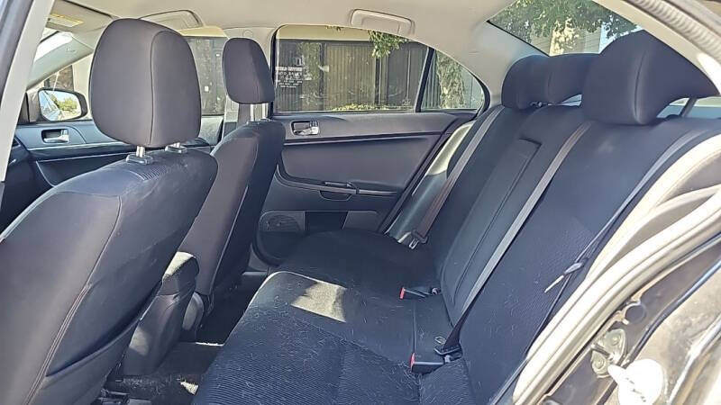 2016 Mitsubishi Lancer ES