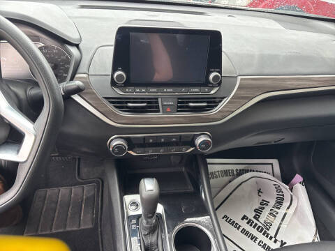 2024 Nissan Altima 2.5 SV