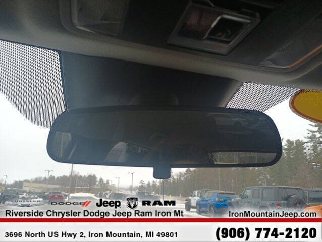 2024 Mitsubishi Eclipse Cross LE