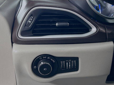 2020 Chrysler Pacifica Touring L Plus