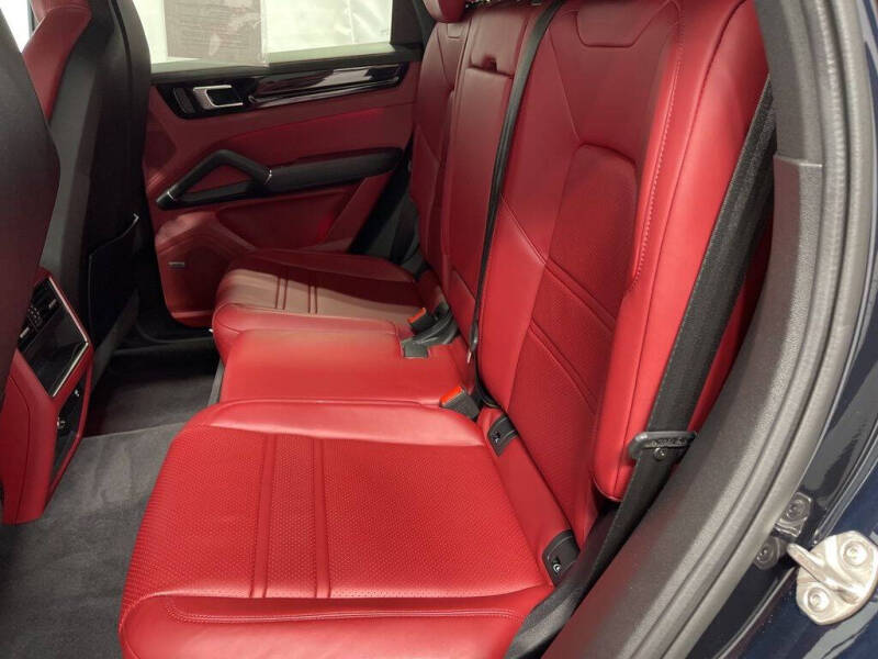 2022 Porsche Cayenne