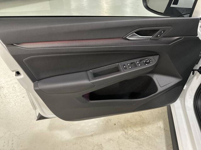 2025 Volkswagen Golf GTI SE