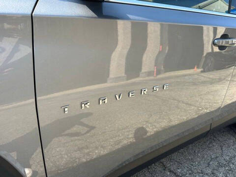 2023 Chevrolet Traverse LT Cloth