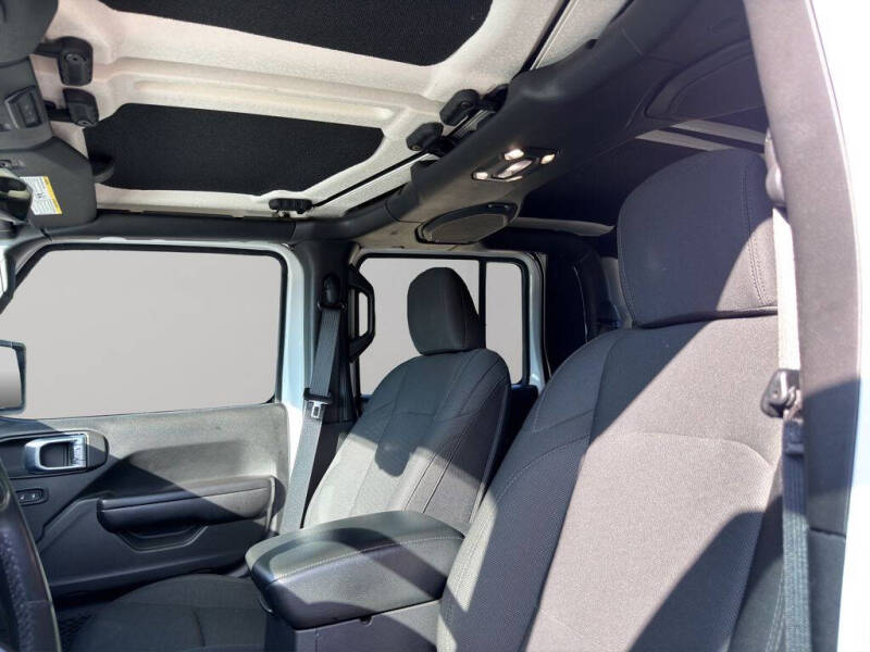 2021 Jeep Gladiator Sport