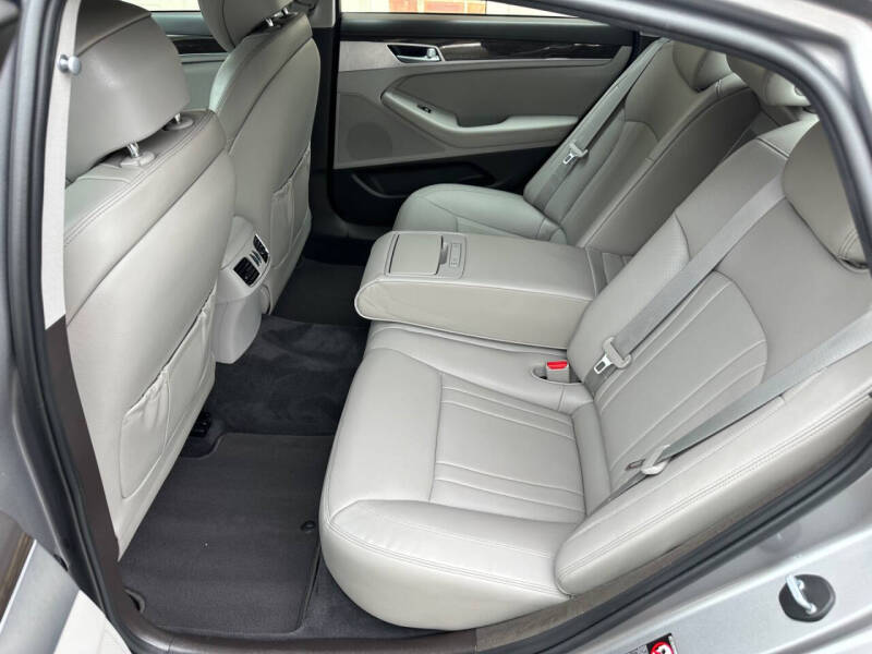 2020 Genesis G80