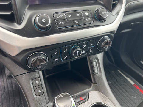 2019 GMC Acadia SLT-1