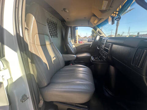 2018 Chevrolet Express 2500
