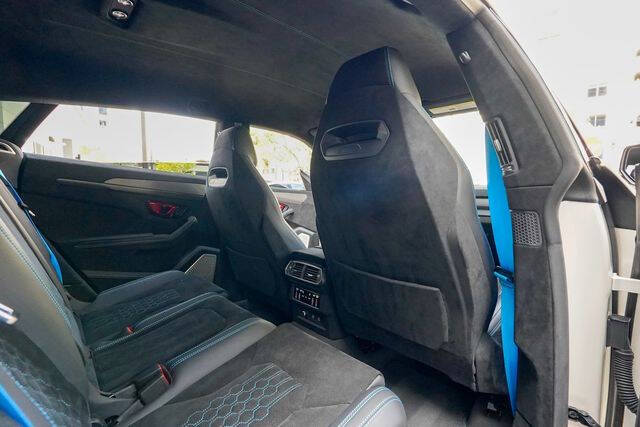 2023 Lamborghini Urus Performante