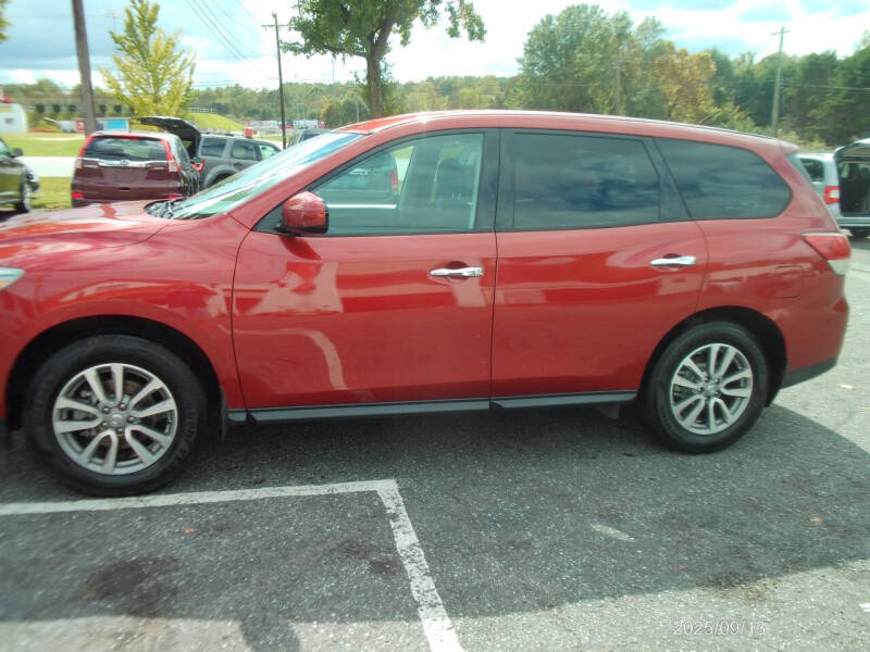 2015 Nissan Pathfinder S