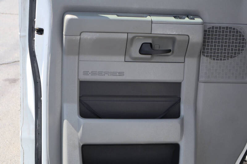 2014 Ford E-Series