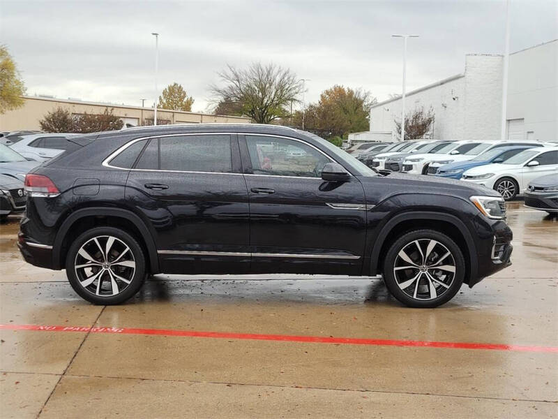 2025 Volkswagen Atlas Cross Sport SEL Premium R-Line 4Motion