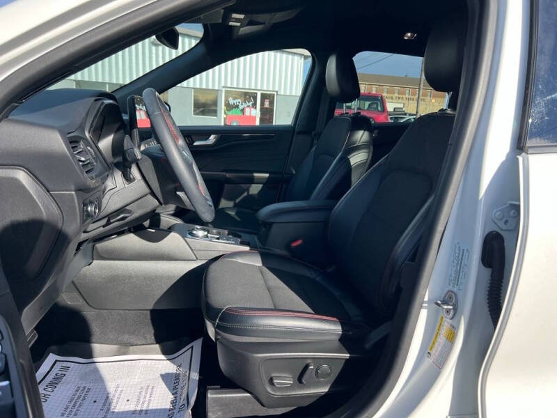 2023 Ford Escape ST-Line Elite