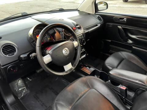 2009 Volkswagen New Beetle Base PZEV