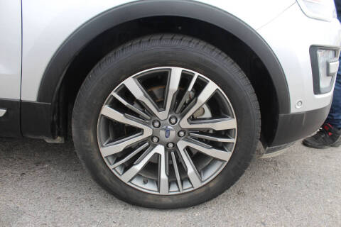 2017 Ford Explorer Platinum