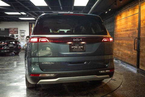 2023 Kia Carnival EX