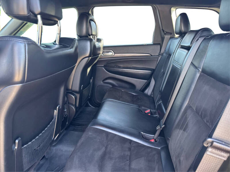 2019 Jeep Grand Cherokee Laredo