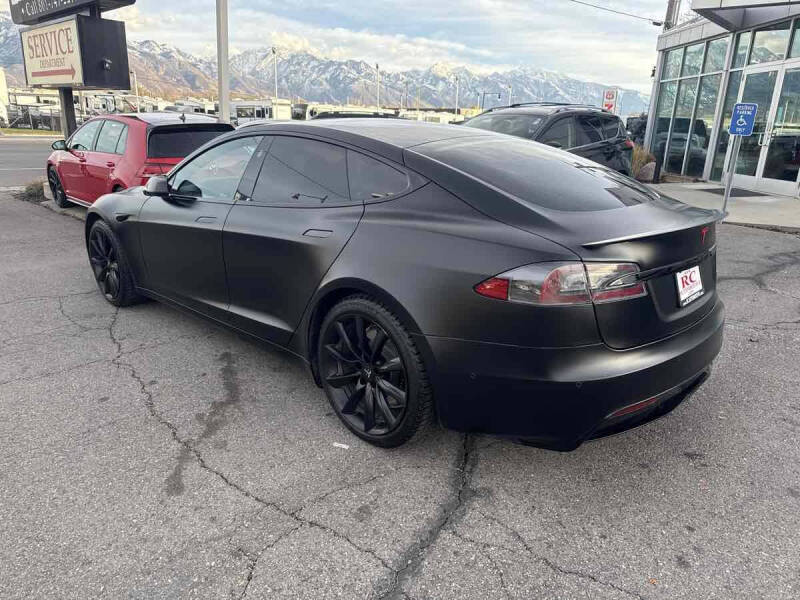 2021 Tesla Model S Plaid