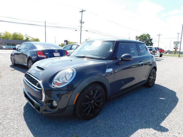 2014 MINI Hardtop for sale at Ernie Cook and Son Motors in Shelbyville TN