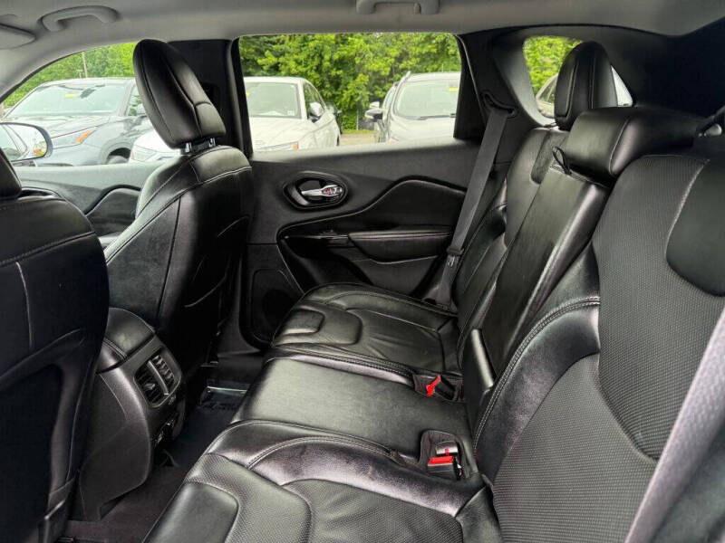 2023 Jeep Cherokee Altitude Lux