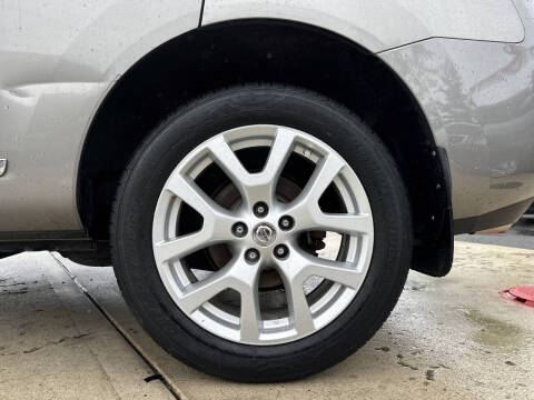 2013 Nissan Rogue SV w/SL Package