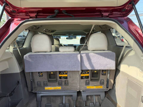 2014 Toyota Sienna