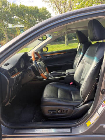2013 Lexus ES 300h