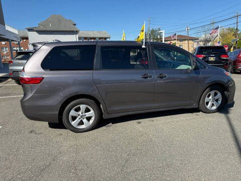 2019 Toyota Sienna L 7-Passenger