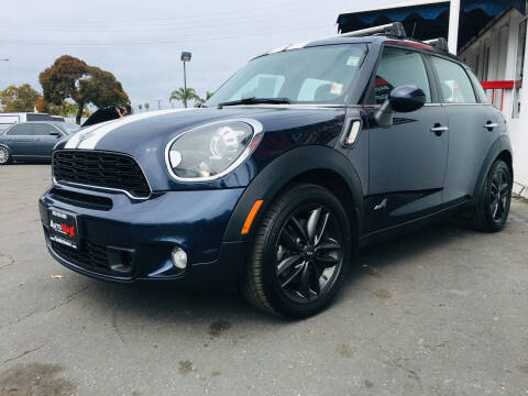 2012 MINI Cooper Countryman for sale at Auto Max of Ventura in Ventura CA