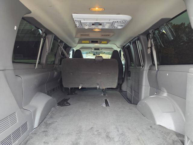 2017 Chevrolet Express LT 2500