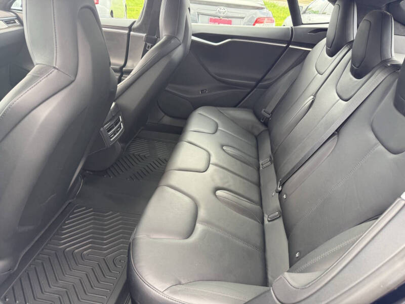 2015 Tesla Model S 85