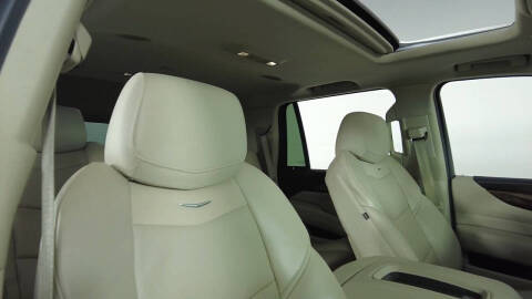 2018 Cadillac Escalade Luxury