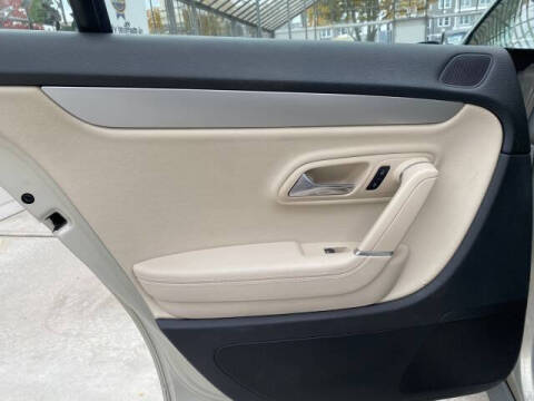 2010 Volkswagen CC Luxury