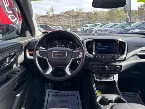 2024 GMC Terrain SLT