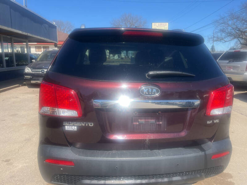 Image 3 of 2012 Kia Sorento EX