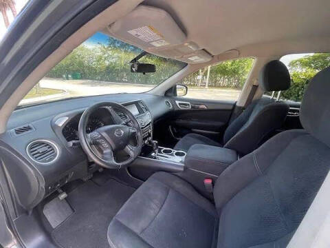 2013 Nissan Pathfinder SV