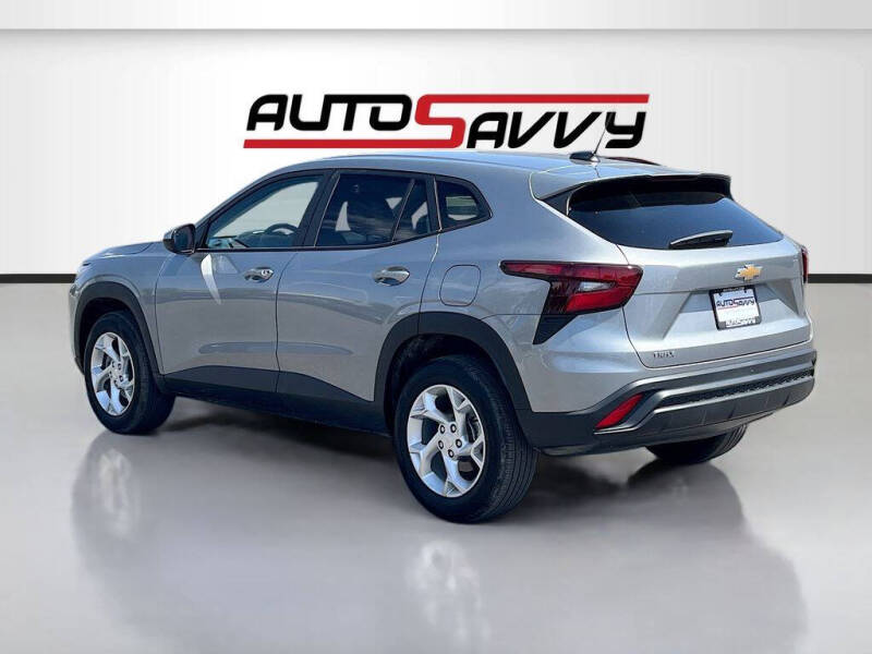 2025 Chevrolet Trax LS