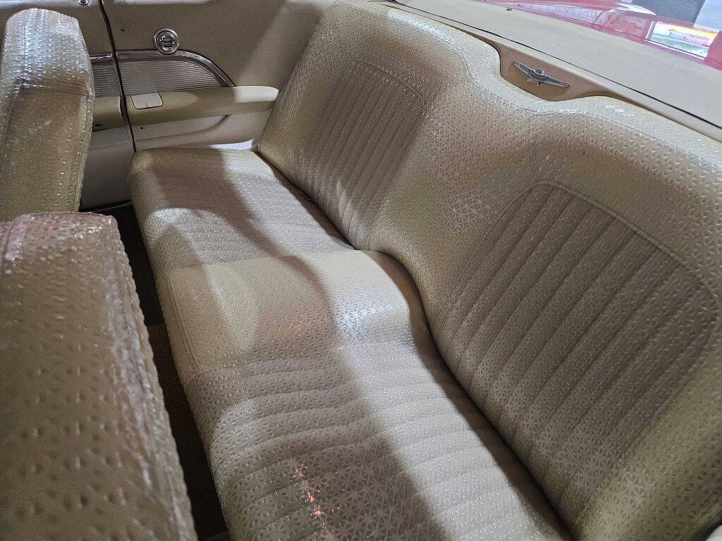 1961 Ford Thunderbird 7