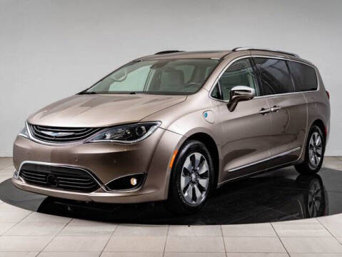 2018 Chrysler Pacifica Hybrid Limited