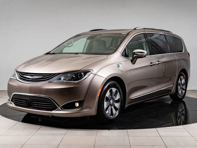 2018 Chrysler Pacifica Hybrid Limited